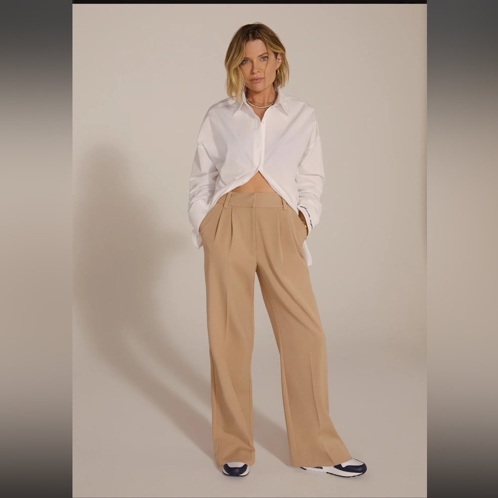 The Favorite Pant Petite Beige